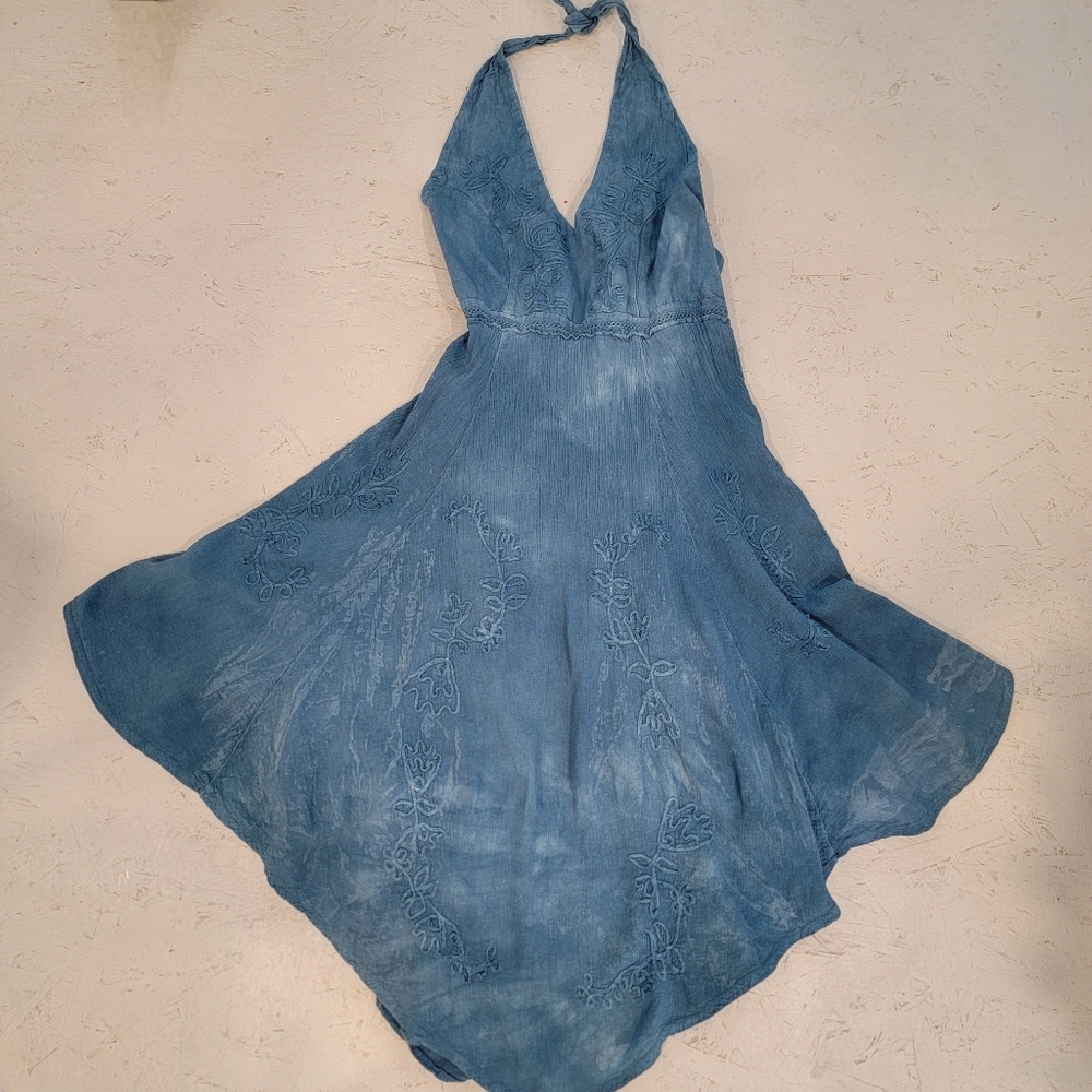 Blue Tye-Dyed Halter Dress With Embroidery